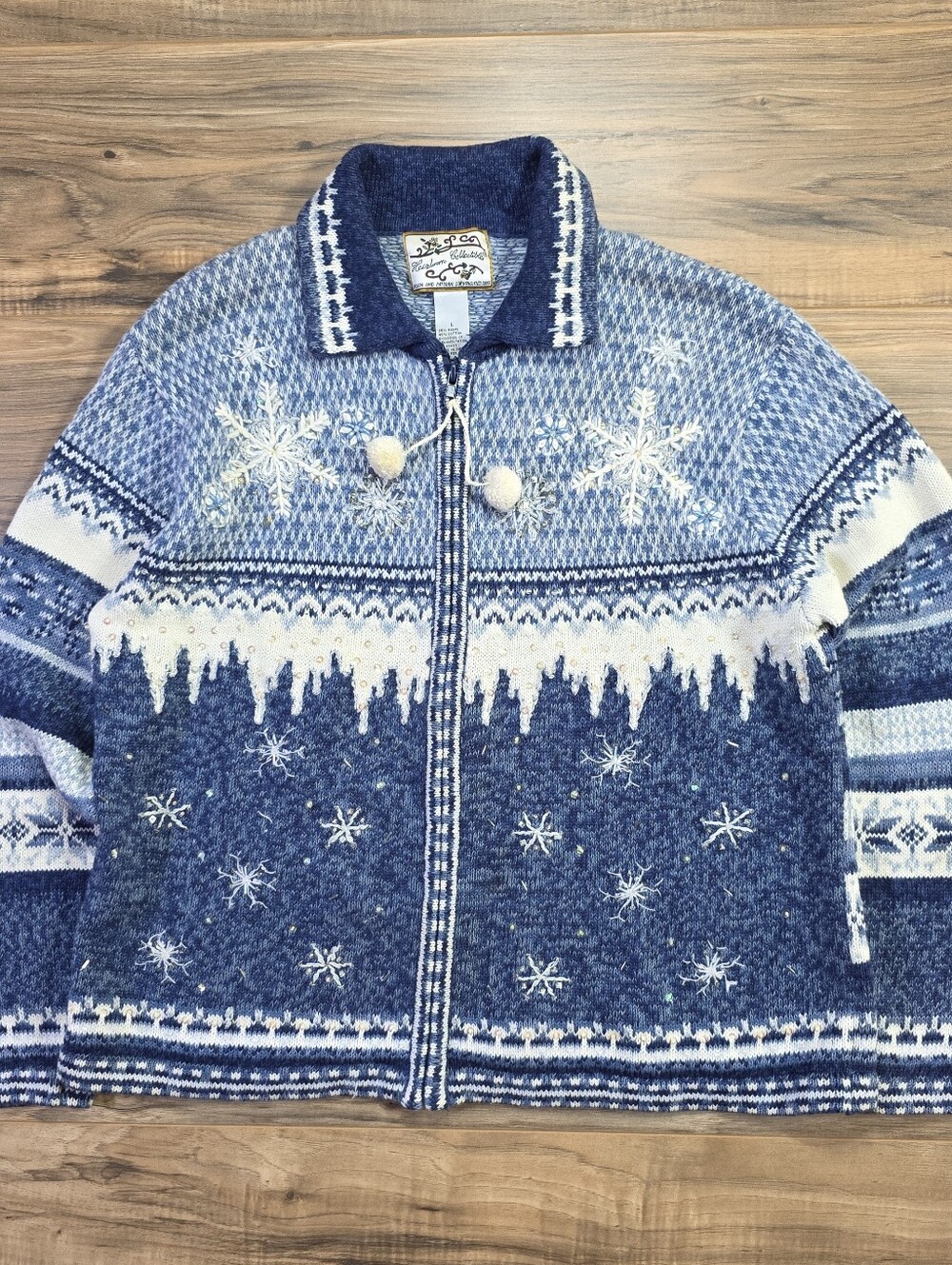 Heirloom Collectibles Y2K Blue Snowflake Sweater L